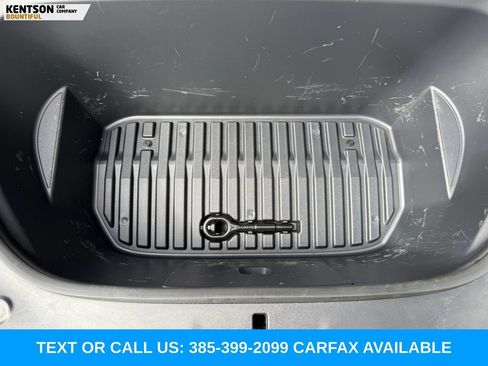 Used 2024 Tesla Model Y Performance AWD/4WD image 31