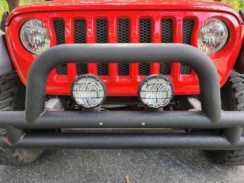 Used 2018 Jeep Wrangler Sport AWD/4WD image 19