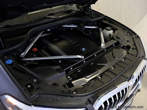 Used 2021 BMW X5 xDrive40i AWD/4WD image 38