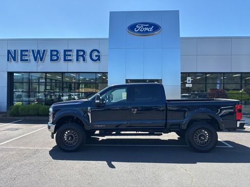 Used 2025 Ford F350 Lariat w/ Camper Package AWD/4WD image 4