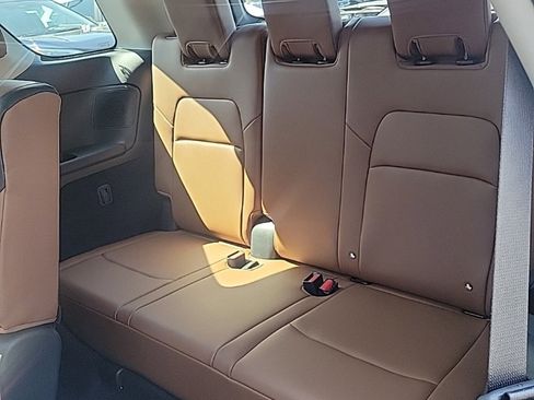 New 2025 Nissan Pathfinder Platinum w/ Cargo Package image 31