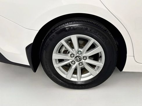 Used 2025 Toyota Camry LE w/ Convenience Package FWD image 33