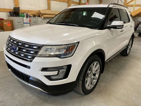 Used 2017 Ford Explorer Limited AWD/4WD image 12