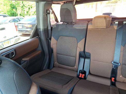 Used 2023 Ford Bronco Outer Banks AWD/4WD image 12