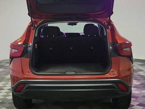 Used 2024 Chevrolet Trax LS w/ Driver Confidence Package image 19