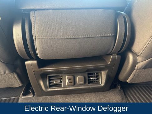 Used 2020 GMC Sierra 1500 Elevation w/ Elevation Convenience Package image 16