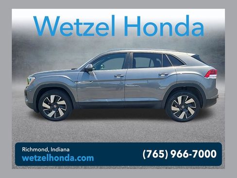 Used 2025 Volkswagen Atlas Cross Sport SE AWD/4WD image 1