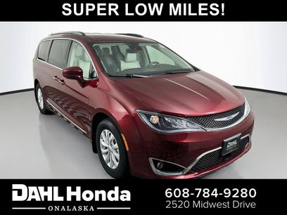 Used 2018 Chrysler Pacifica Touring-L w/ Advanced Safetytec Group