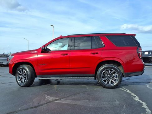 Used 2022 Chevrolet Tahoe Z71 w/ Luxury Package AWD/4WD image 35