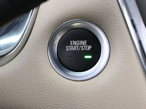 Used 2023 Chevrolet Traverse LS FWD image 27