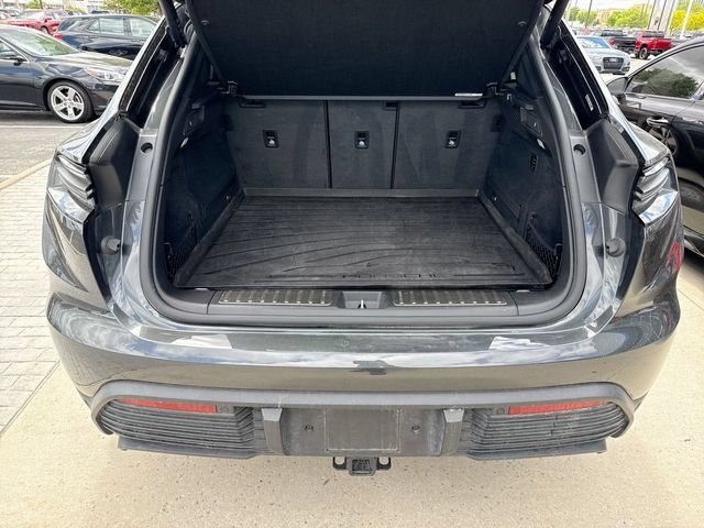 Used 2024 Porsche Macan 4 Electric AWD/4WD image 24