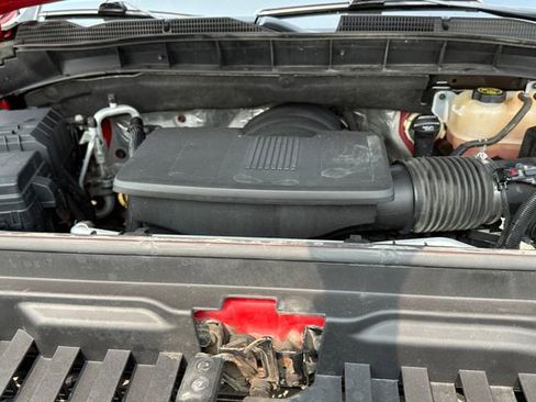 Used 2021 GMC Sierra 1500 AT4 w/ AT4 Value Package AWD/4WD image 8