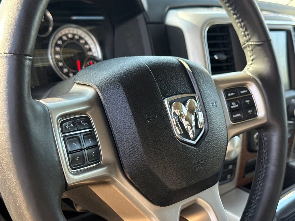 Used 2017 RAM 1500 Laramie w/ Convenience Group AWD/4WD image 29