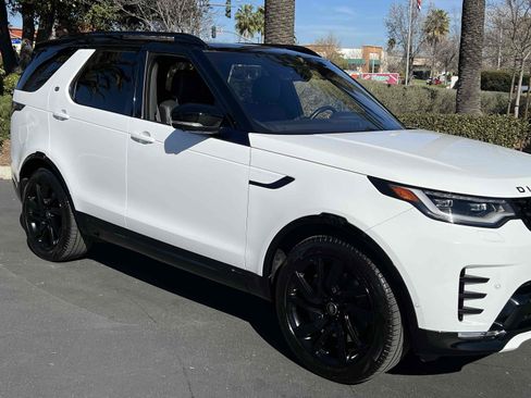Used 2021 Land Rover Discovery S R-Dynamic image 40