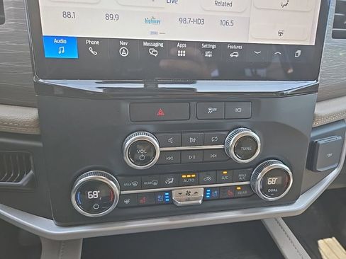 Used 2022 Ford Expedition Limited RWD image 17