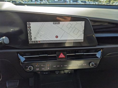 Certified 2025 Kia Niro EX image 23