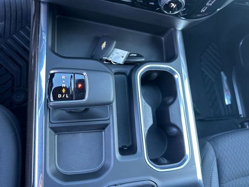 Certified 2022 Chevrolet Silverado 1500 LT Trail Boss w/ Convenience Package II image 27