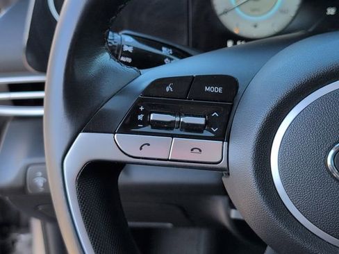 Used 2022 Hyundai Elantra Limited w/ Cargo Package image 26