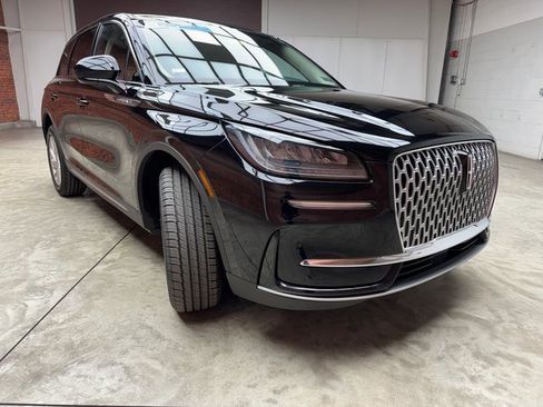 Used 2023 Lincoln Corsair FWD image 7