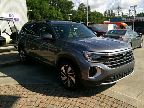 Used 2024 Volkswagen Atlas SE image 5