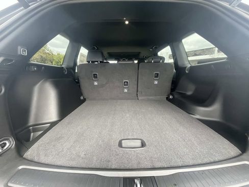 New 2025 Jeep Grand Cherokee Altitude image 12