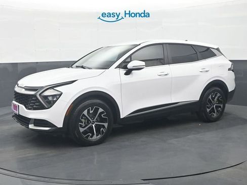 Used 2023 Kia Sportage EX image 4