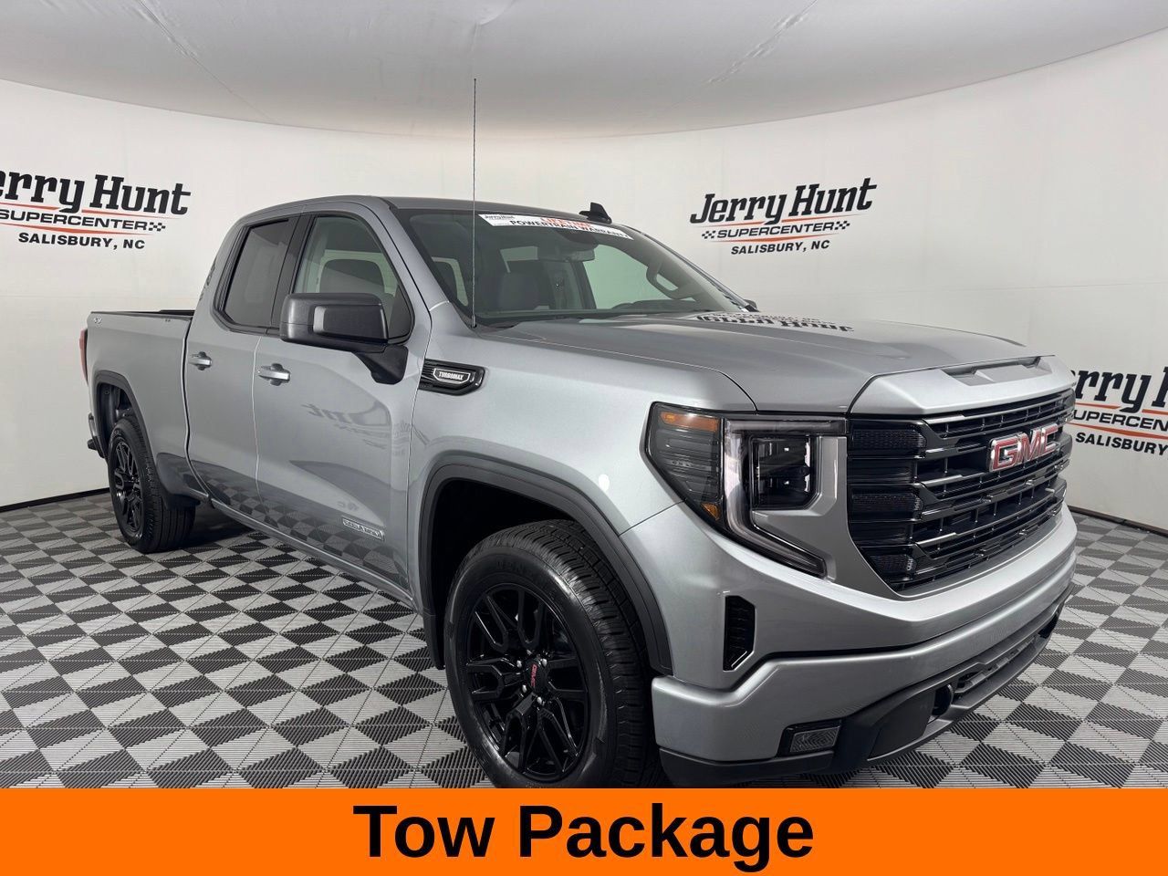 Used 2025 GMC Sierra 1500 Elevation AWD/4WD image 6