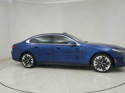 Used 2026 BMW 530i xDrive image 62