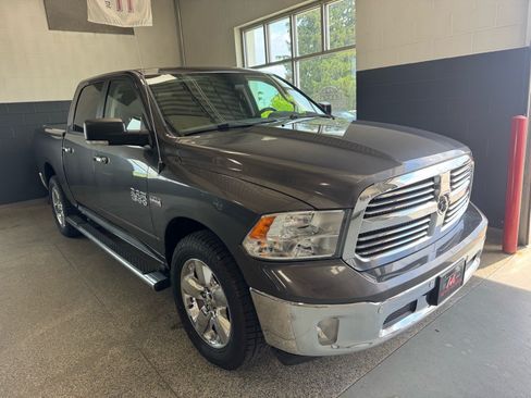 Used 2017 RAM 1500 Big Horn AWD/4WD image 3