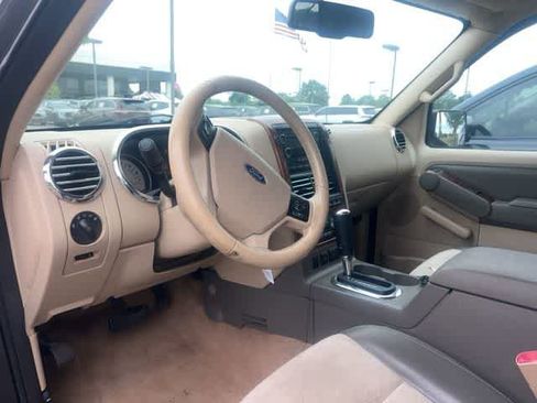 Used 2006 Ford Explorer Eddie Bauer AWD/4WD image 7
