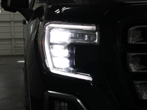 Used 2020 GMC Sierra 1500 AT4 w/ AT4 Premium Package AWD/4WD image 12