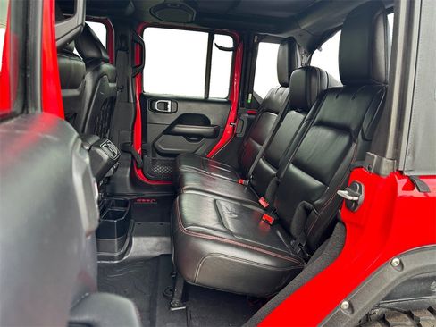 Used 2018 Jeep Wrangler Unlimited Rubicon image 15