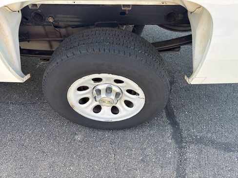Used 2013 Chevrolet Silverado 1500 W/T RWD image 11