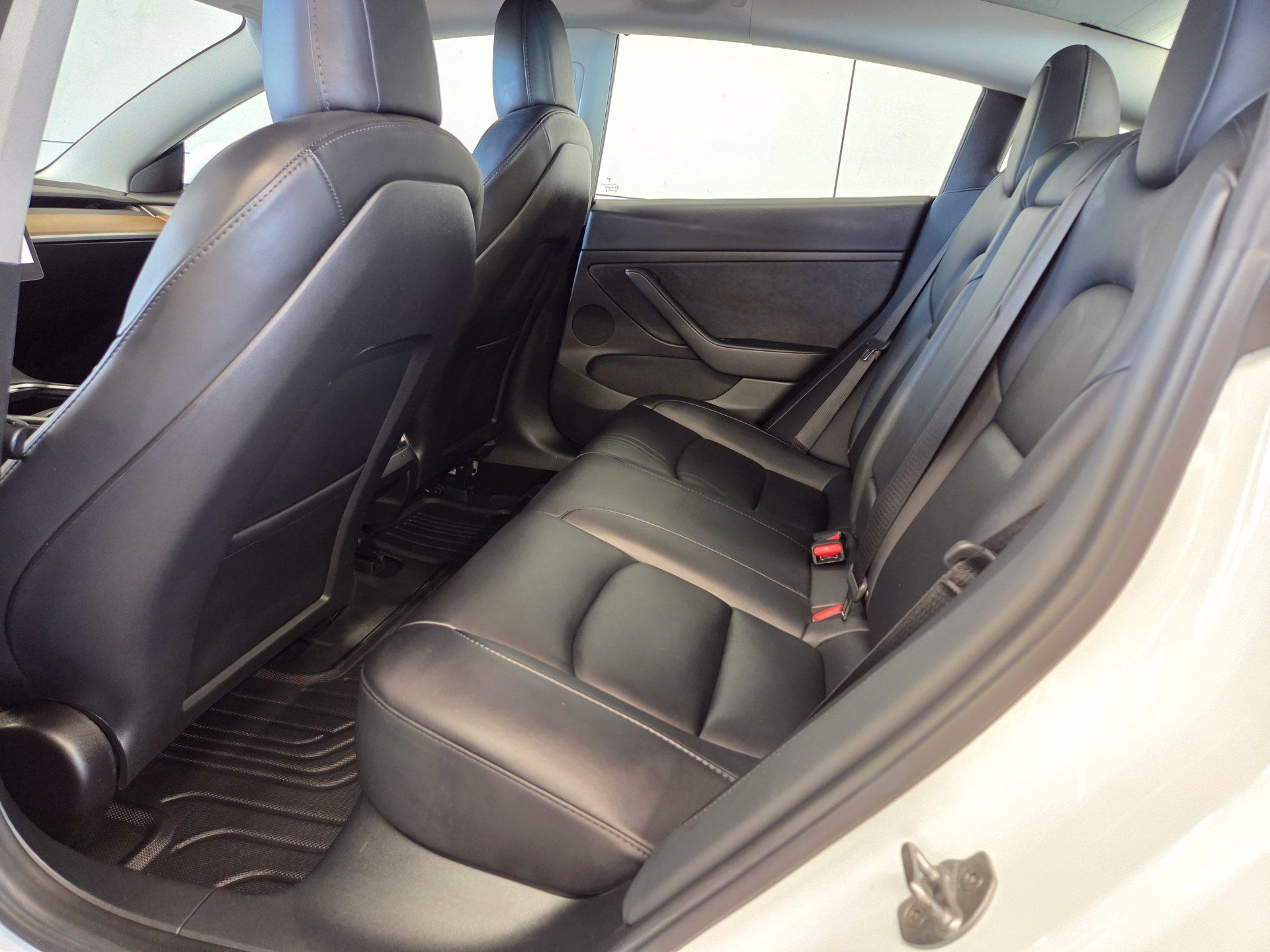 Used 2023 Tesla Model 3 Standard Range RWD image 10