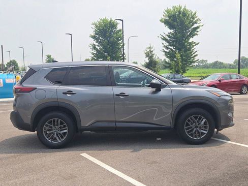 Used 2023 Nissan Rogue S FWD image 4