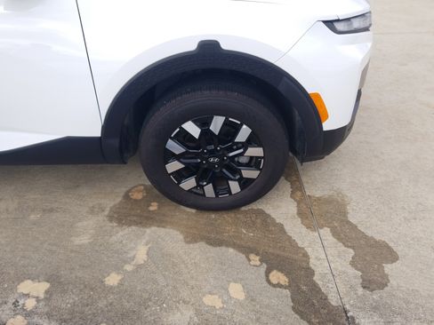 Certified 2025 Hyundai Santa Cruz SE image 24