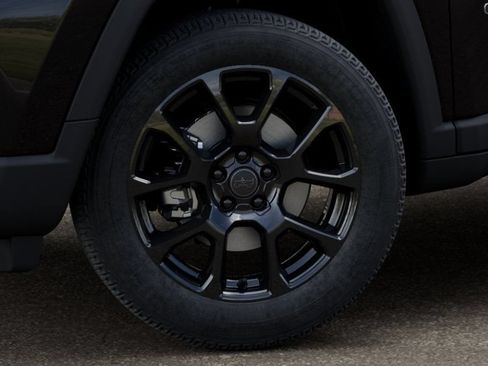 New 2026 Jeep Compass Latitude AWD/4WD image 8