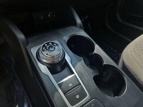 Used 2020 Ford Escape SE image 25