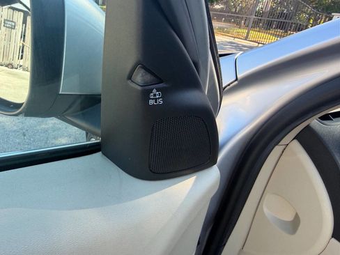 Used 2015 Volvo S60 T5 Premier image 17