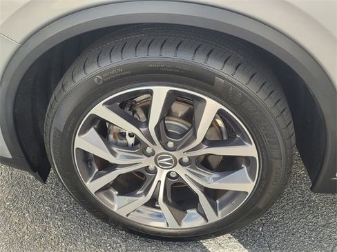 Used 2023 Acura MDX FWD w/ Technology Package image 18