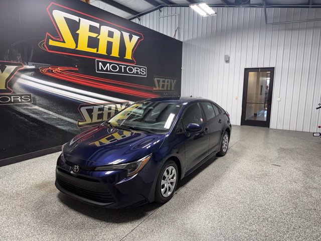Used 2023 Toyota Corolla LE FWD image 1