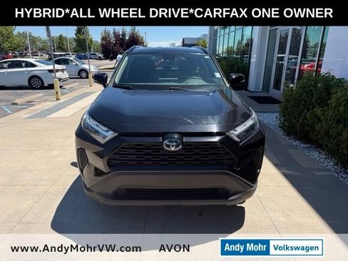 Used 2024 Toyota RAV4 XLE AWD/4WD image 2
