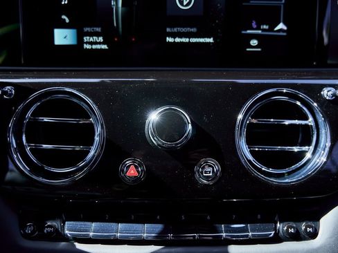 Used 2025 Rolls-Royce Spectre w/ Leather Finishing Pack image 68