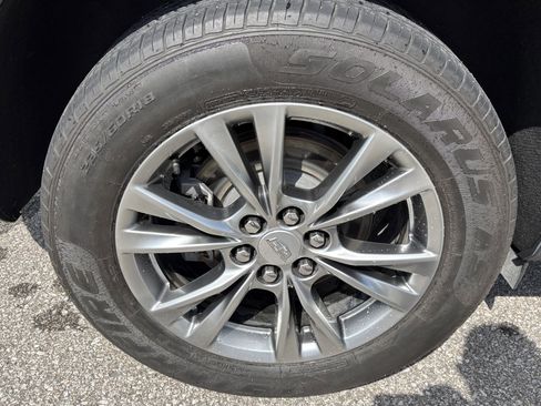 Used 2021 Cadillac XT5 Premium Luxury FWD image 14
