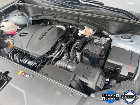 Used 2023 Kia Sorento LX image 28