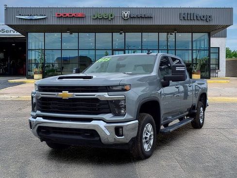 Used 2025 Chevrolet Silverado 2500 LT w/ Convenience Package AWD/4WD image 1