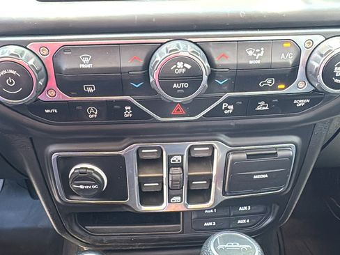 Used 2021 Jeep Gladiator Sport AWD/4WD image 20
