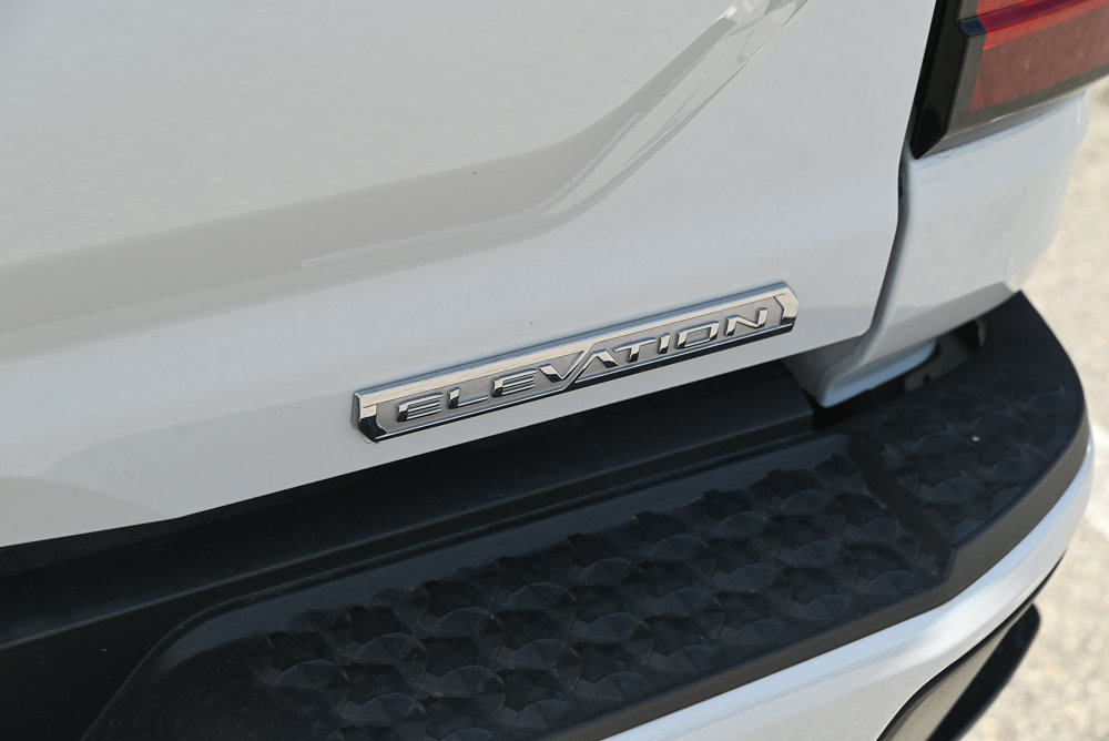 Used 2024 GMC Canyon Elevation w/ Elevation Premium Package RWD image 24