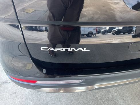 Used 2024 Kia Carnival SX image 21