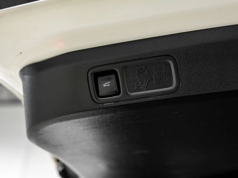 Used 2021 Ford Expedition Platinum AWD/4WD image 56